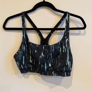 GUC lululemon sports bra